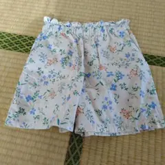 UNIQLO キッズ　花柄 ハーフパンツ 120サイズ