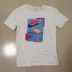 Nike フラミンゴ グラフィックTシャツ