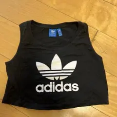 クロップドタンクトップ