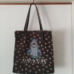 Xmas sale　COACH シャークプリント トートバッグ