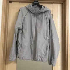 最終価格　UNIQLO × JWA パーカー