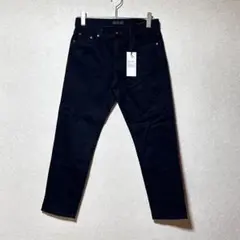 UNIQLO　黒 デニムパンツ　M〜L相当　新品タグ付き　大人カジュアル 上品