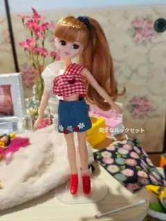 タカラ製リカちゃん人形（正規品）＋一点物ハンドメイド衣装セット