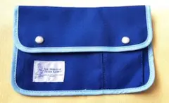 新品 ピーターラビット ポーチ 裏地有 ポケット2つ 美品です