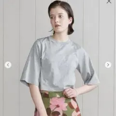 最終値下げ　H beauty＆youth Tシャツ