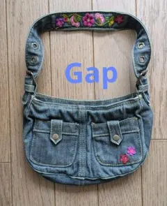 Item thumbnail for item 09213d57-e0d3-4e82-9300-258247919cc7