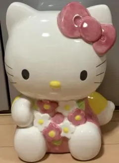 サンリオハローキティ招き猫 貯金箱 - メルカリ