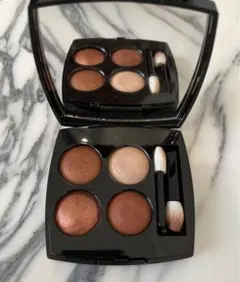 シャネル　レ キャトル オンブル  372 ブーケ アンブレ