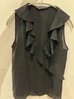 ZARA ブラック フリル ノースリーブ