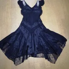 土日限定価格　黒色シルク・レースワンピース　パーティードレス　ビジュー付き