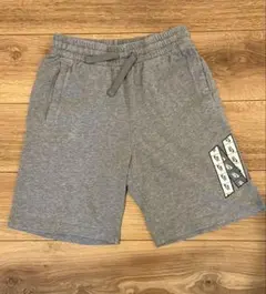 NIKE キッズ　ハーフパンツ　Lサイズ