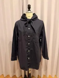 値下げ中！nicholson&nicholson スカーフ付き 長袖ブラウスのサムネイル