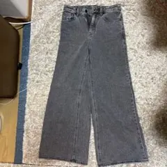 ジーユーデニムパンツ