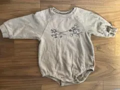 breeze⭐︎⭐︎ ベージュ ミッキー刺繍ロンパース