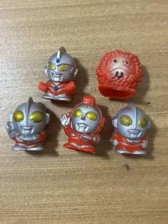 ウルトラマン　指人形　ソフビ