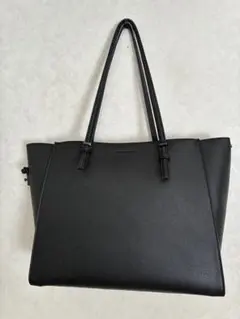 CHARLES & KEITH サンサ クラシック ダブルハンドルトートバッグ