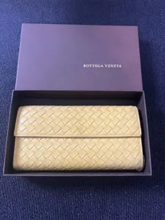 BOTTEGA VENETA イントレチャート 長財布 イエローのサムネイル