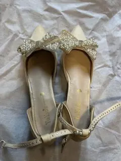 リボン　パンプス　ヒール　ビジュー　パール　キラキラ　結婚式　高級感