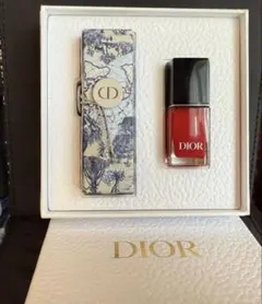 Dior ディオール　ノベルティ　クリスタル会員　箱入　リップネイル　新品未使用