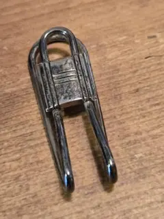 メ*ナ様 HERMES マネークリップ カデナモチーフのサムネイル