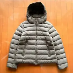 カーキ ダウンジャケット