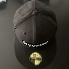Supreme ブラック トラッカーキャップ - メルカリ