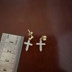 クロスモチーフ ダイヤモンド ピアス pt900 片方0.90ct 計1.8ct | Mercari