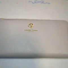 日曜日までの限定価格　半額以下 サマンサタバサ 長財布