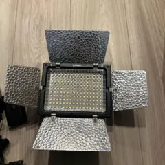 LEDライト 折りたたみ式反射板付き