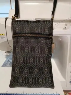 正絹大島紬　ハンドメイド サコッシュファスナー付ポケット