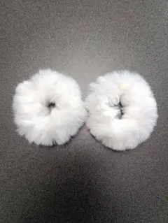 ホワイトファー ヘアゴム 2個セット