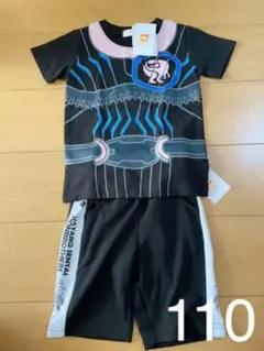 仮面ライダーリバイス　Tシャツ&ハーフパンツ 上下セット サイズ110