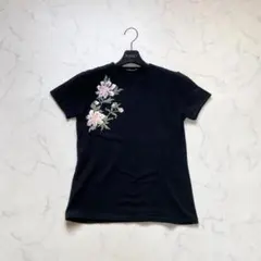 ヴィヴィアンタム 花柄 刺繍 Tシャツ 黒 1のサムネイル
