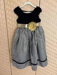 発表会　結婚式　パーティードレス　120-130サイズ　ブラック　ゴールド