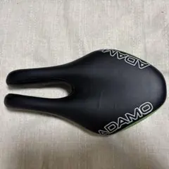 ISM ADAMO ROAD サドルのサムネイル