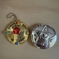 セーラームーン　ガチャ　カプセルトイ 2点セット