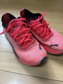 PUMA ディビエイトニトロ　ランニングシューズ 24.5のサムネイル