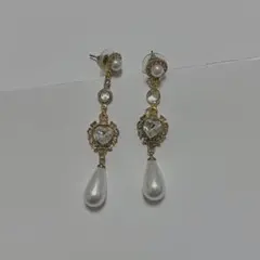 パール ビジュー ピアス