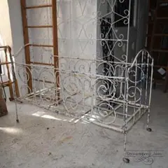 2026年最新】アイアンアンティークベビーベッドの人気アイテム - メルカリ