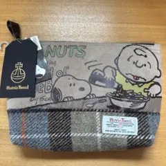 Harris Tweed PEANUTS ポーチ　スヌーピー