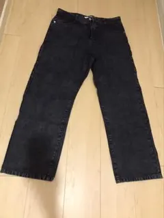 ルーズストレートデニムパンツ