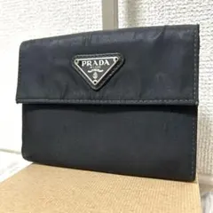 【人気✨三角プレート/男女兼用】プラダ　三つ折り財布　ブラック　ナイロン　良品のサムネイル