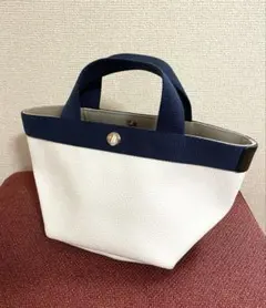 エルベシャプリエ　701GP ブラン×ネイビー　未使用品