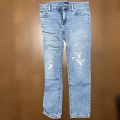 UNIQLO スリムフィット ストレートジーンズ