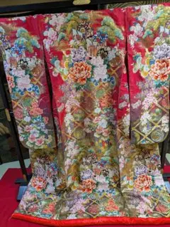 Saki☆様専用打掛 色打掛 正絹 織地 刺繍 - メルカリ