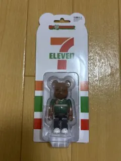 新品未開封　セブンイレブン　BE@RBRICK ベアブリック 100%
