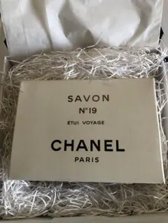 CHANEL Savon N°19 エトゥイ・ヴォヤージュ