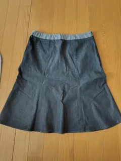 お値下げしました！！MAX&Co. デニム フレアスカート 42のサムネイル