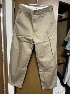 ベージュ ワークパンツ