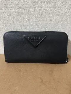 プラダ PRADA 長財布 サフィアーノ エンボスレザー ジップアラウンド